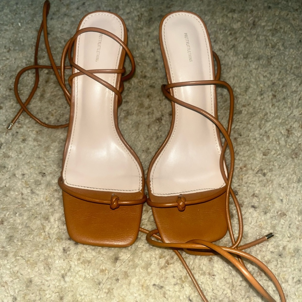 PLT HEELS STRAPPY